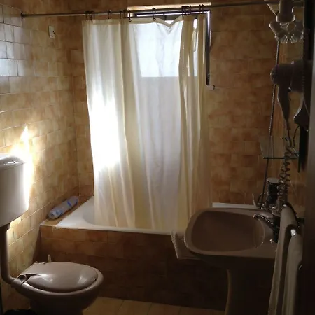 Πανσιόν Torre Velha Al Αλμπουφέιρα