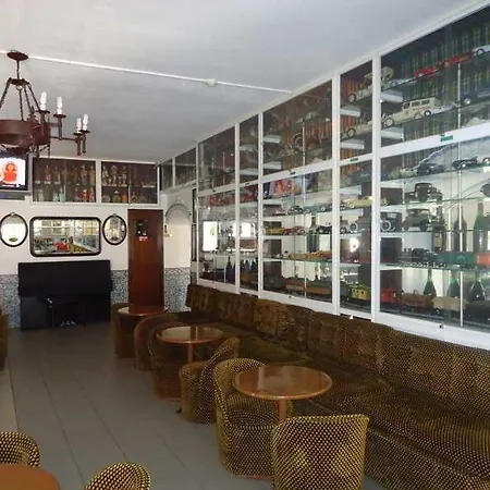 Torre Velha Al Πανσιόν Αλμπουφέιρα