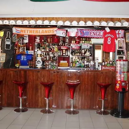 Torre Velha Al 3* Αλμπουφέιρα