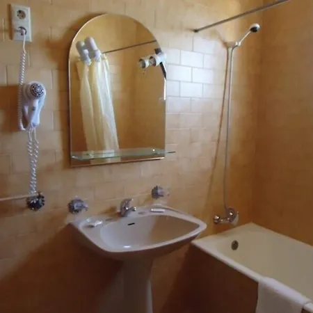 Torre Velha Al 3* אלבופיירה