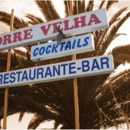 Torre Velha Al ゲストハウス