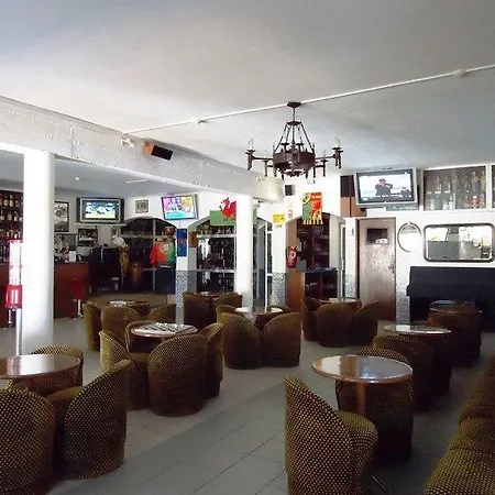 Torre Velha Al Penzion Albufeira